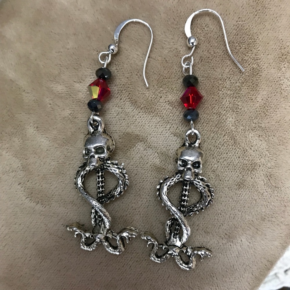 Skull & Snake Earrings w/red & black glass beads